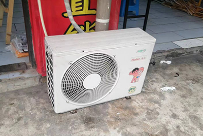 东川空调突然不制冷只吹自然风怎么办？